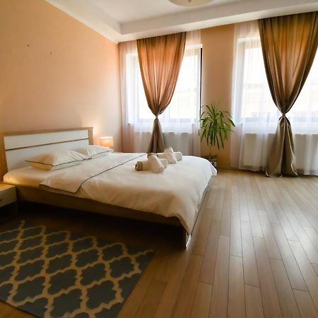 דירות בראשוב Db Apt - Comfort And Space In The Heart Of Old Town מראה חיצוני תמונה