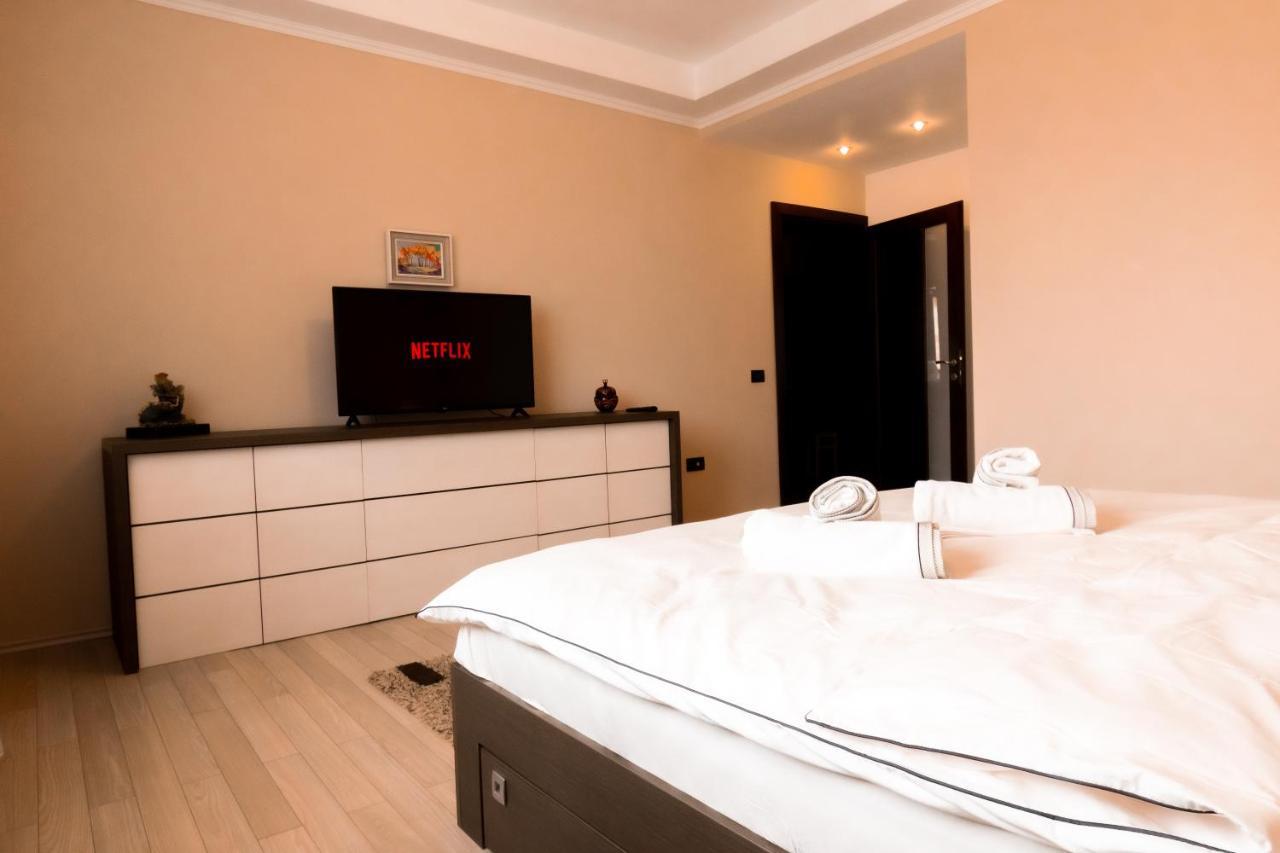 דירות בראשוב Db Apt - Comfort And Space In The Heart Of Old Town מראה חיצוני תמונה